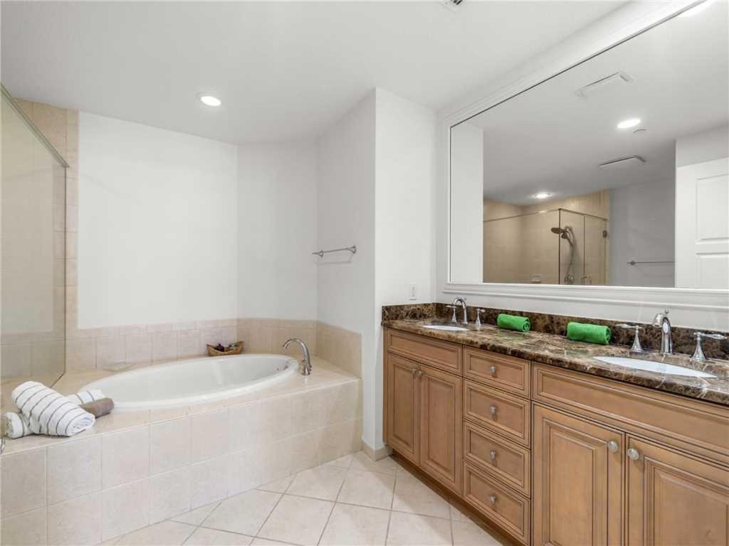 Sand Pearl 1406, 2 Bedrooms, Diamond Rated, Pool, Gym, Sleeps 6 Clearwater Beach Luaran gambar